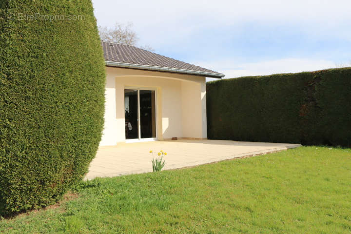 Maison à CHARLY-ORADOUR