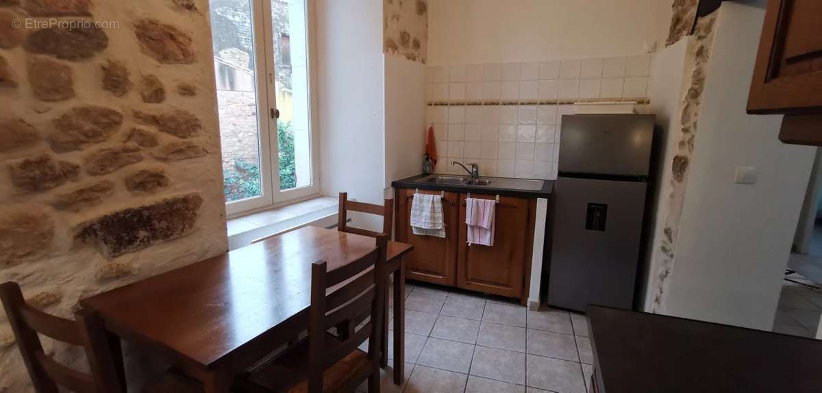 Appartement à QUARANTE