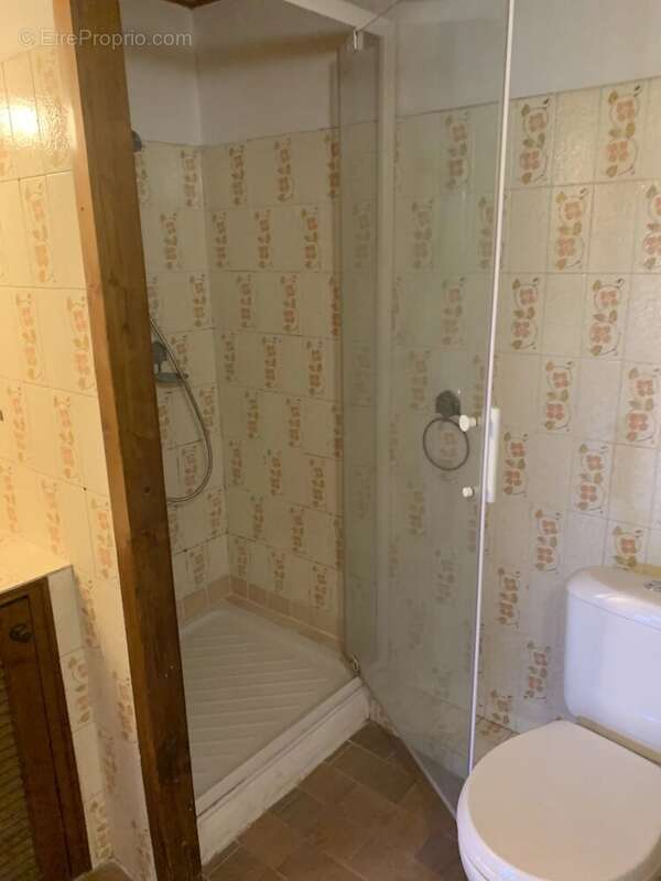 Appartement à COTIGNAC