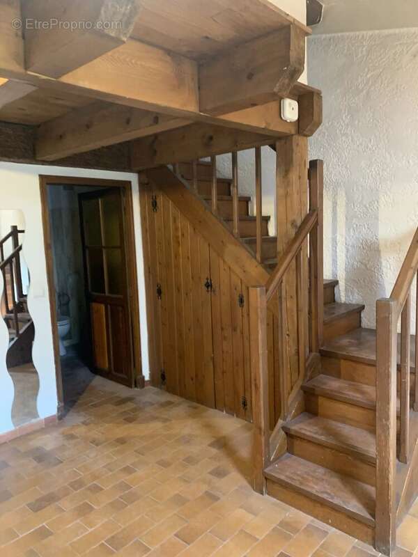 Appartement à COTIGNAC