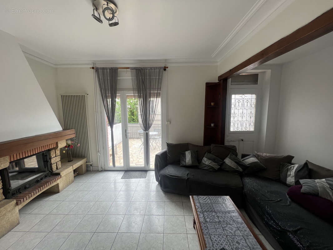 Maison à FONTENAY-SOUS-BOIS