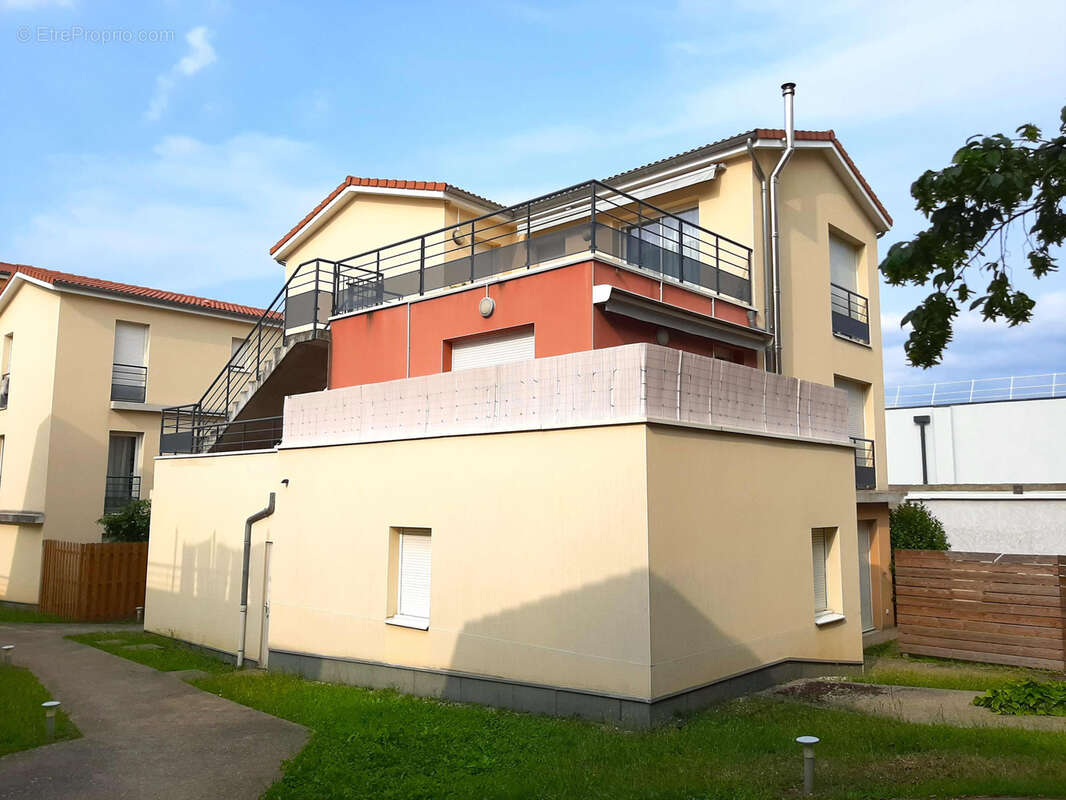 Appartement à SAINT-ETIENNE