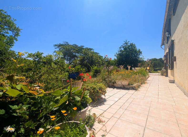 Maison à SAINT-JORY-DE-CHALAIS