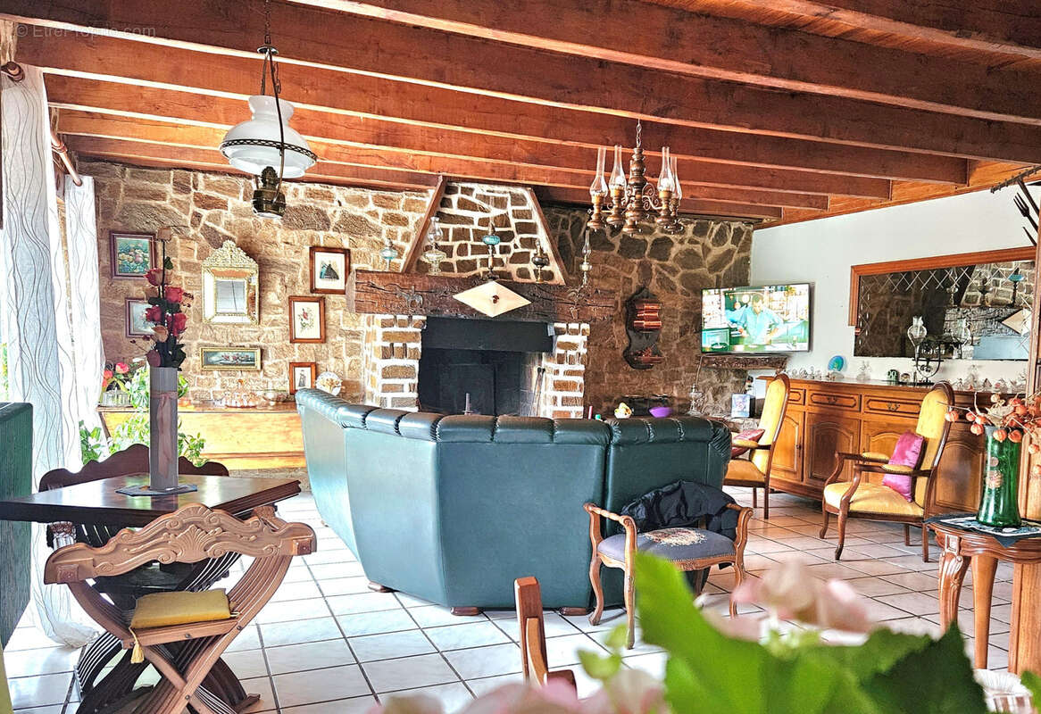 Maison à SAINT-JORY-DE-CHALAIS