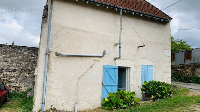 Maison à COUSSAY-LES-BOIS