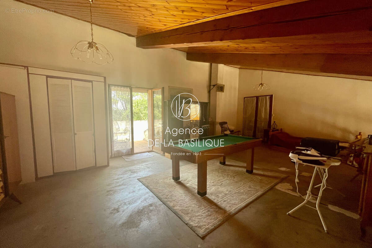 Maison à SAINT-MAXIMIN-LA-SAINTE-BAUME