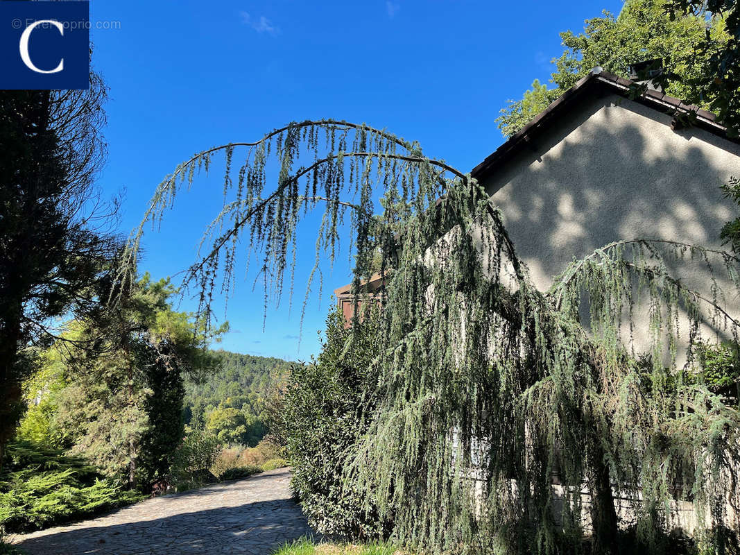 Maison à COURSAC