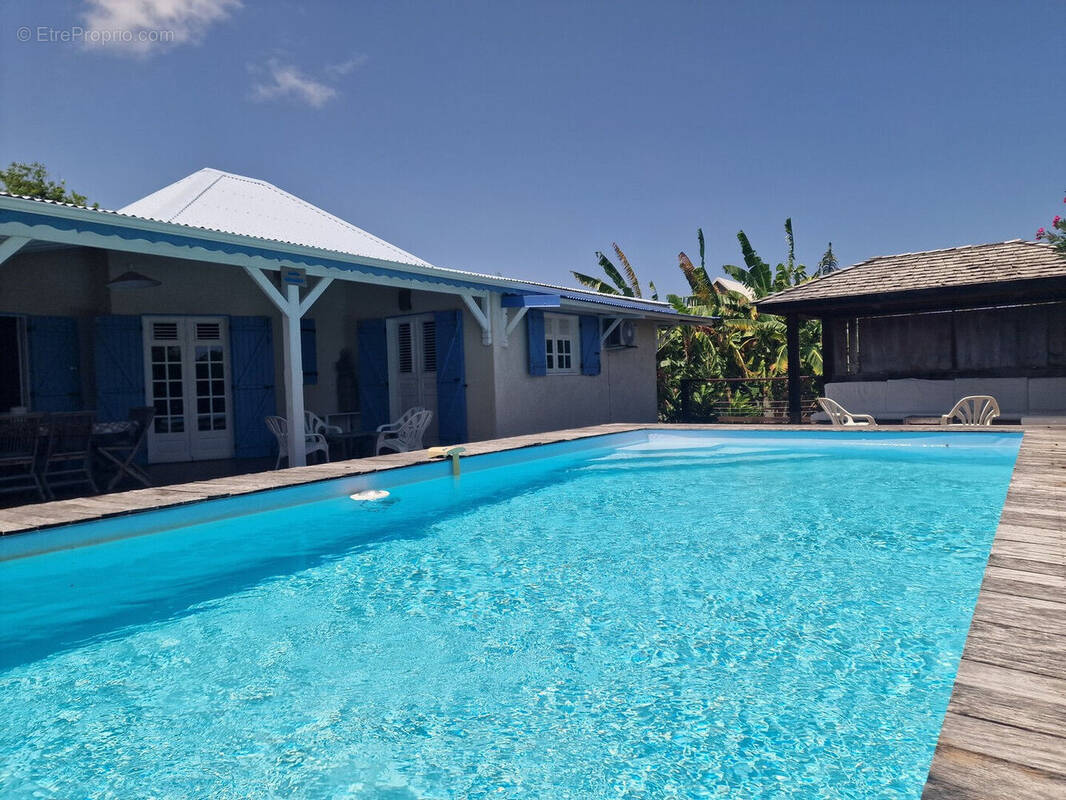 Maison à CAPESTERRE-DE-MARIE-GALANTE