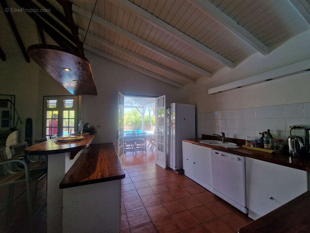 Maison à CAPESTERRE-DE-MARIE-GALANTE