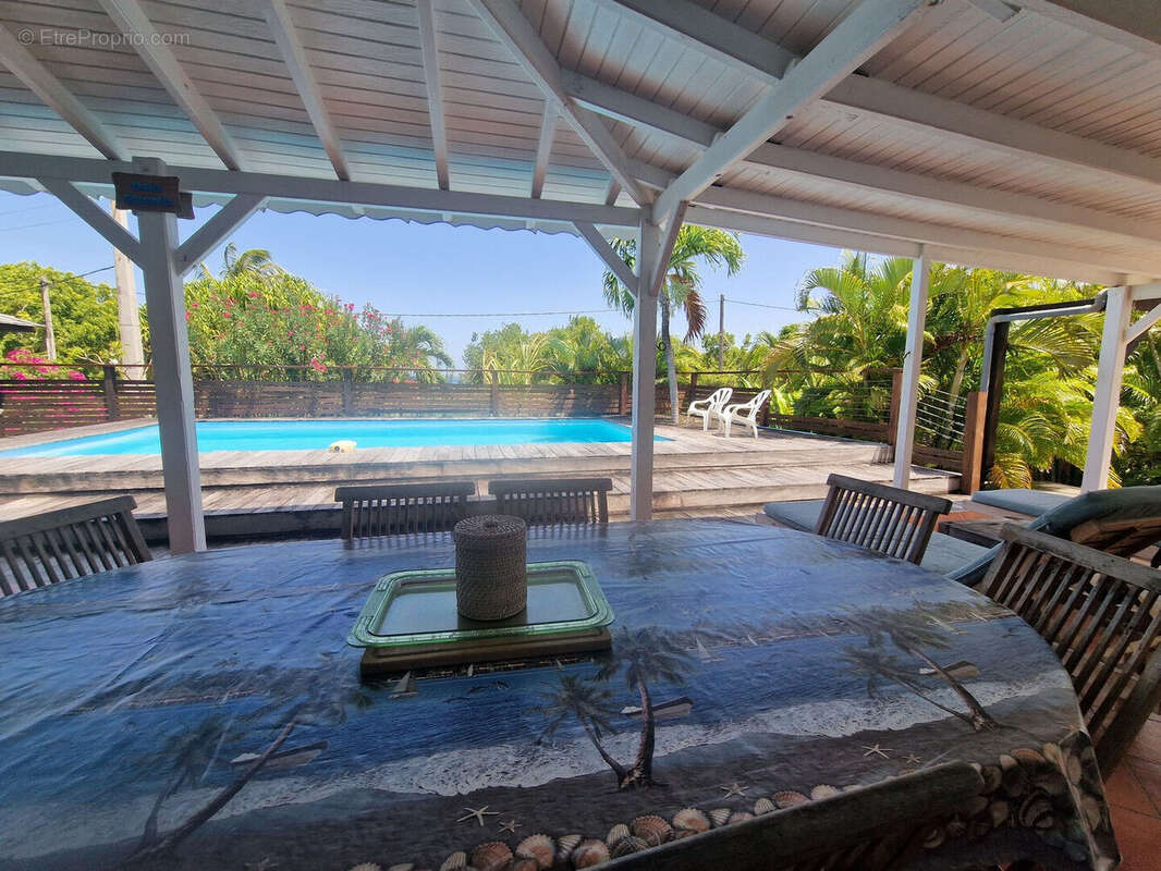 Maison à CAPESTERRE-DE-MARIE-GALANTE