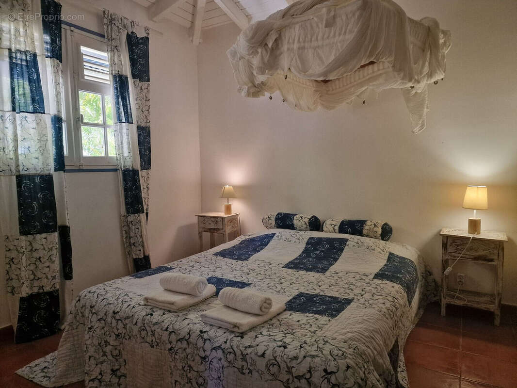 Maison à CAPESTERRE-DE-MARIE-GALANTE