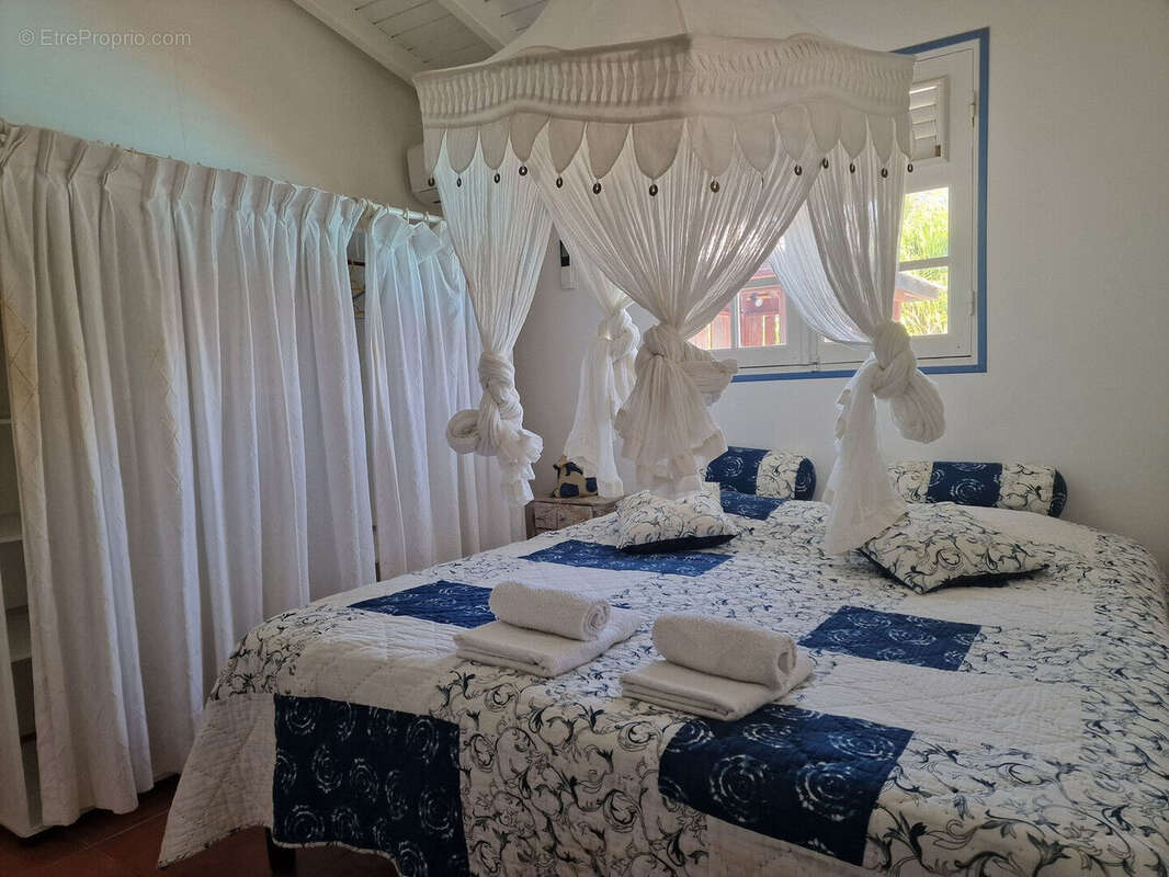 Maison à CAPESTERRE-DE-MARIE-GALANTE