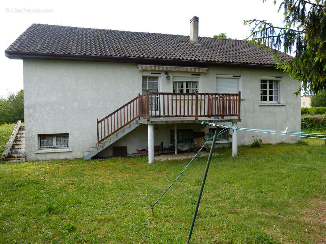 Maison à SARLIAC-SUR-L&#039;ISLE