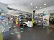 Commerce à NEUVILLE-SUR-SAONE