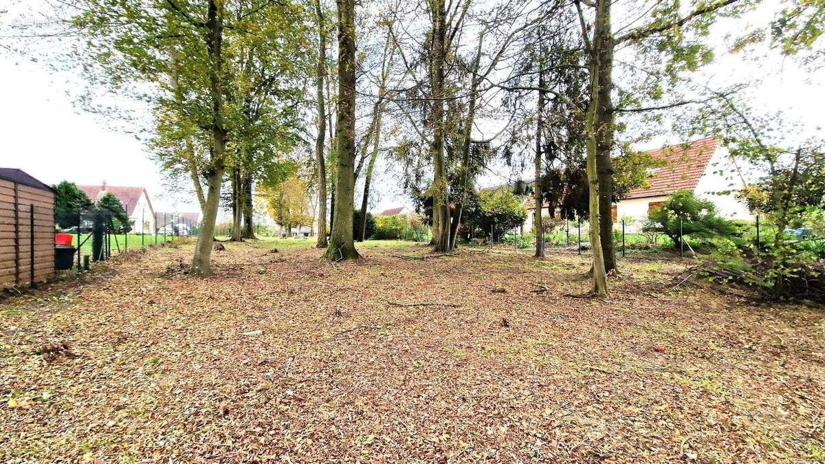 Le terrain est situé hors lotissement - Terrain à MONS-EN-LAONNOIS