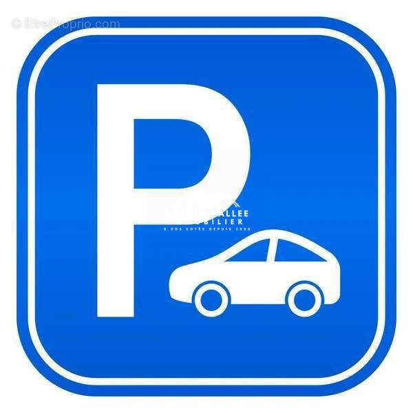Parking à SAINT-PIERRE-DU-PERRAY