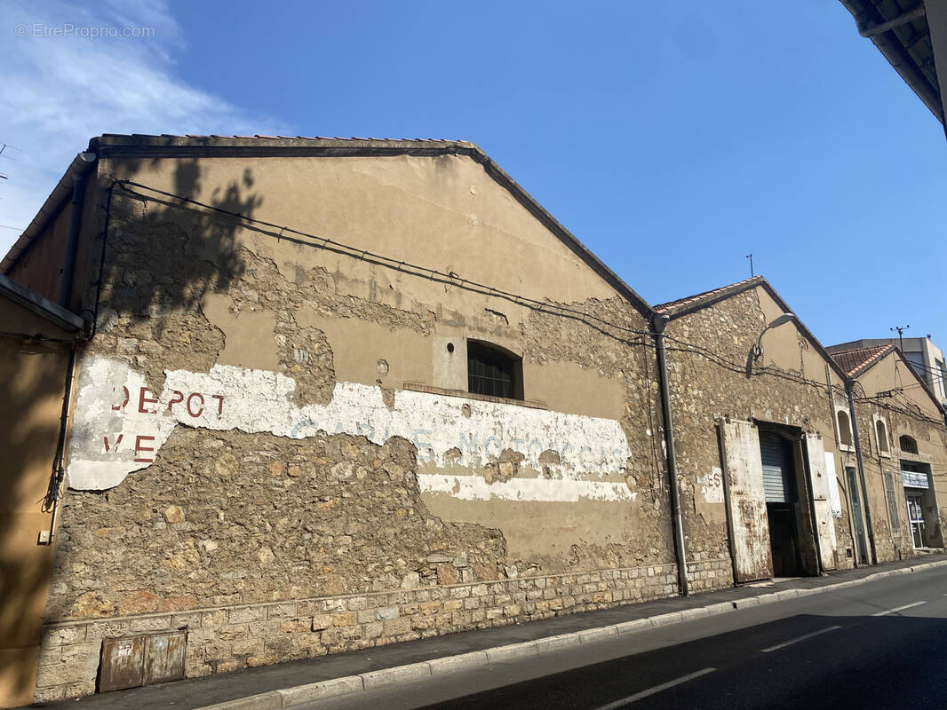 Commerce à LA SEYNE-SUR-MER