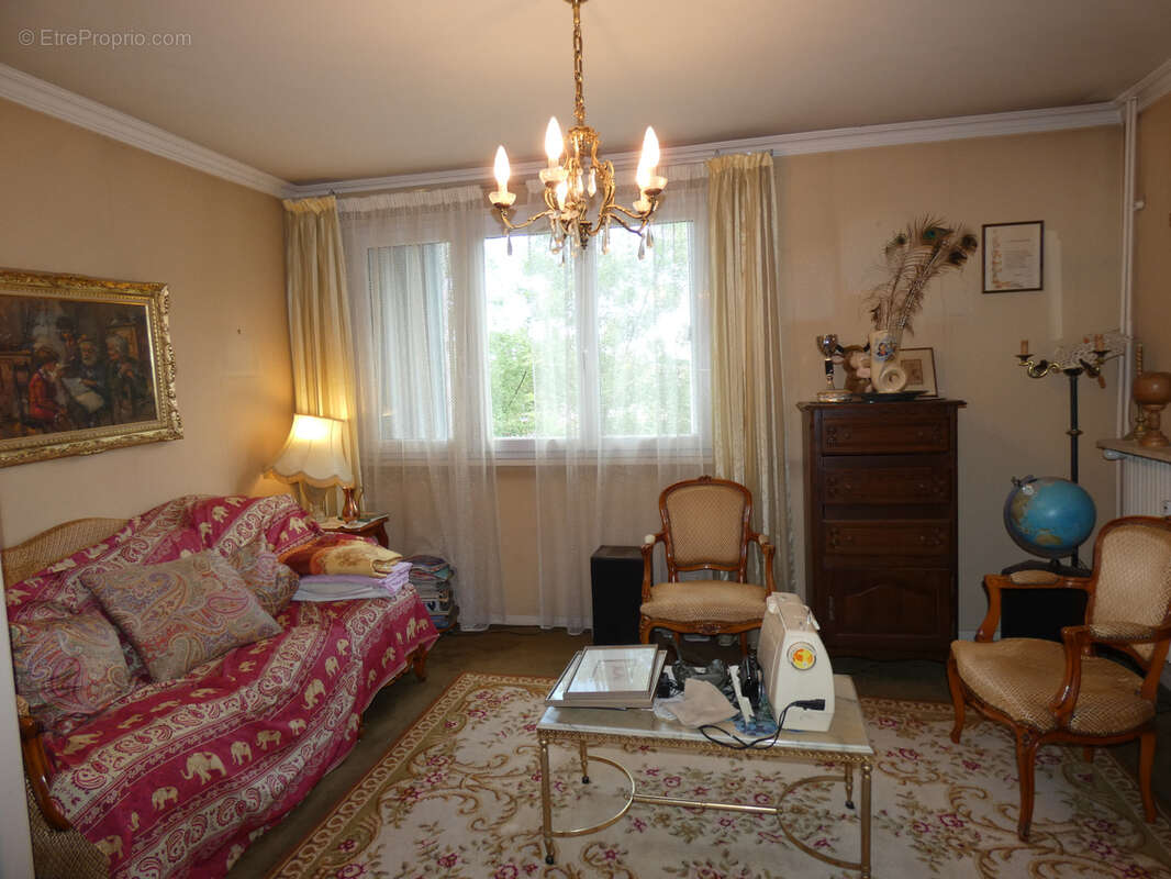 Appartement à MIGENNES