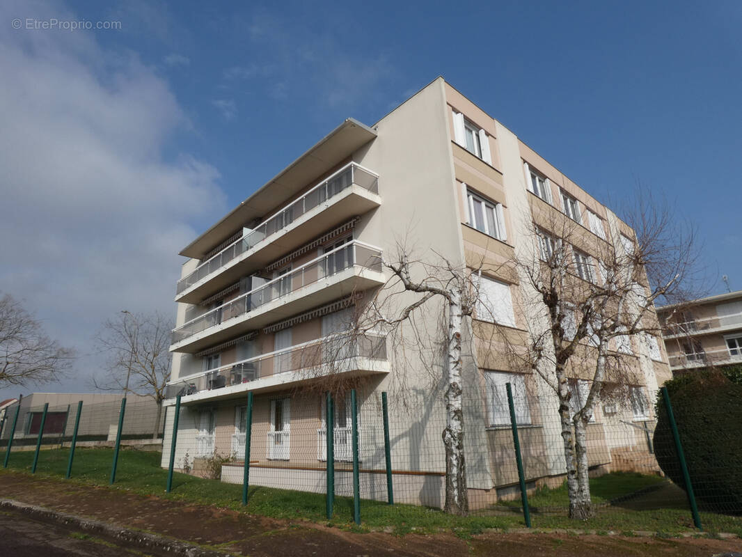 Appartement à MIGENNES