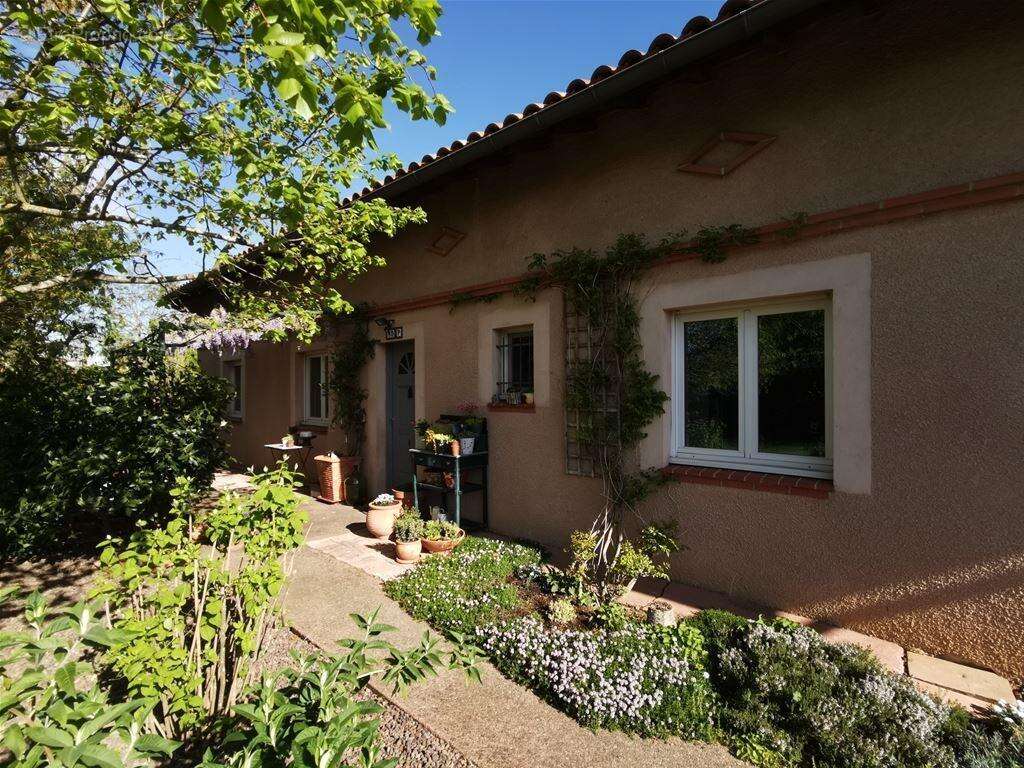 Maison de 1990 de 219m2 avec piscine, bien exposée - Maison à COLOMIERS