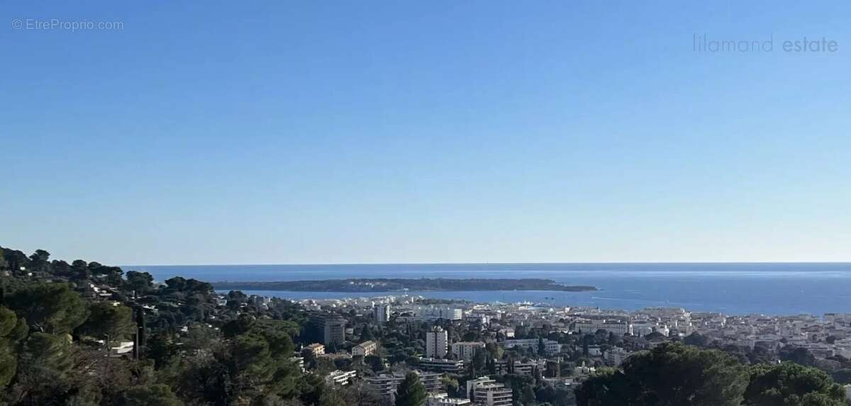 Appartement à LE CANNET