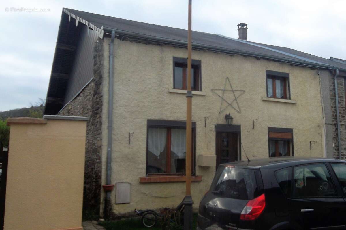 Maison à GESPUNSART