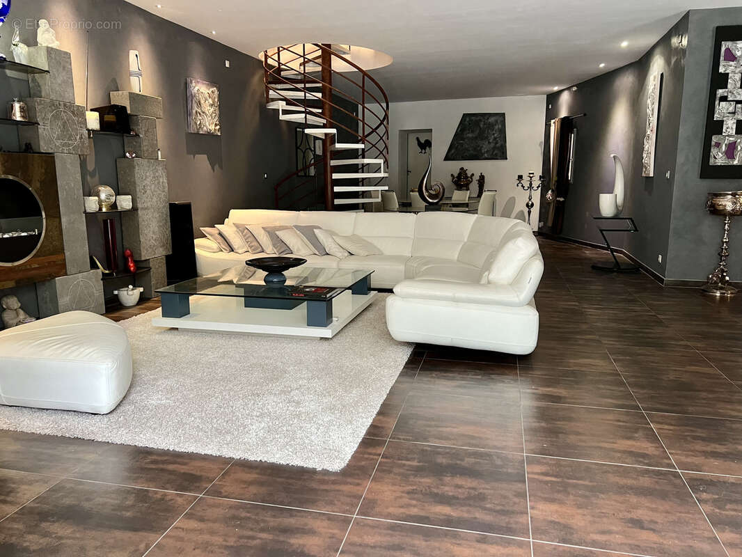 Maison à SAINT-COUAT-D&#039;AUDE