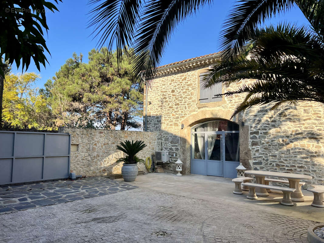 Maison à SAINT-COUAT-D&#039;AUDE