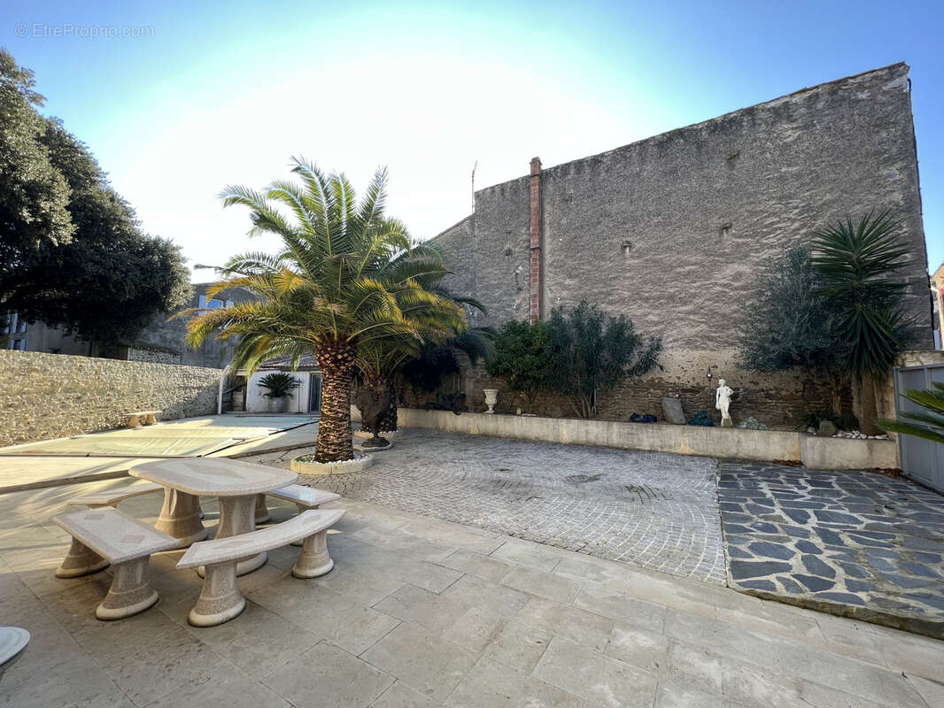 Maison à SAINT-COUAT-D&#039;AUDE