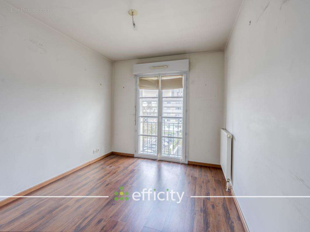 Appartement à EPINAY-SOUS-SENART