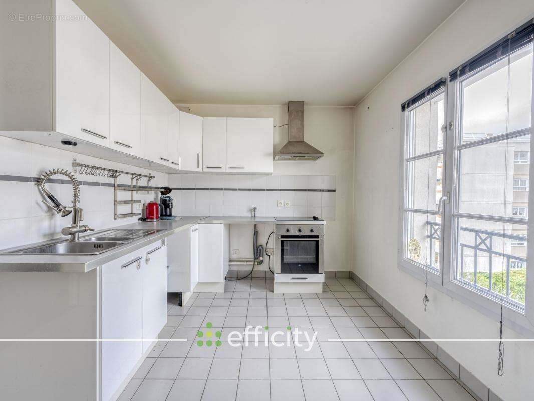 Appartement à EPINAY-SOUS-SENART