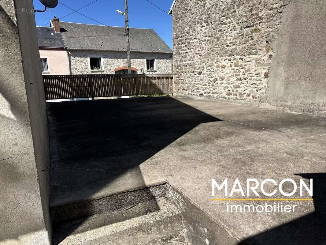 Maison à COLONDANNES