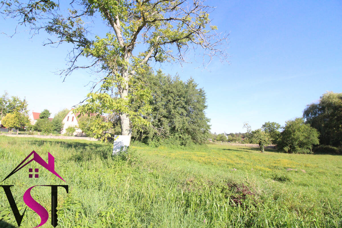 Terrain à AUXONNE