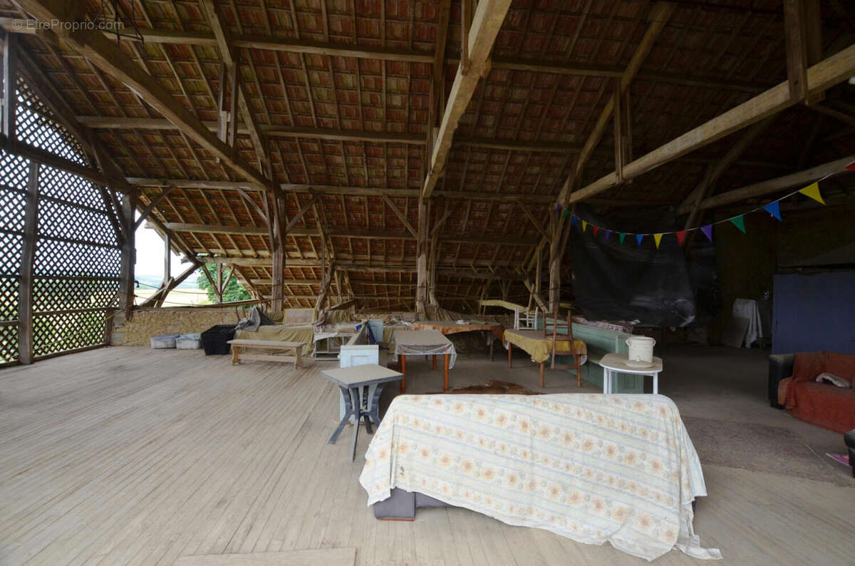 Maison à MONTESQUIOU