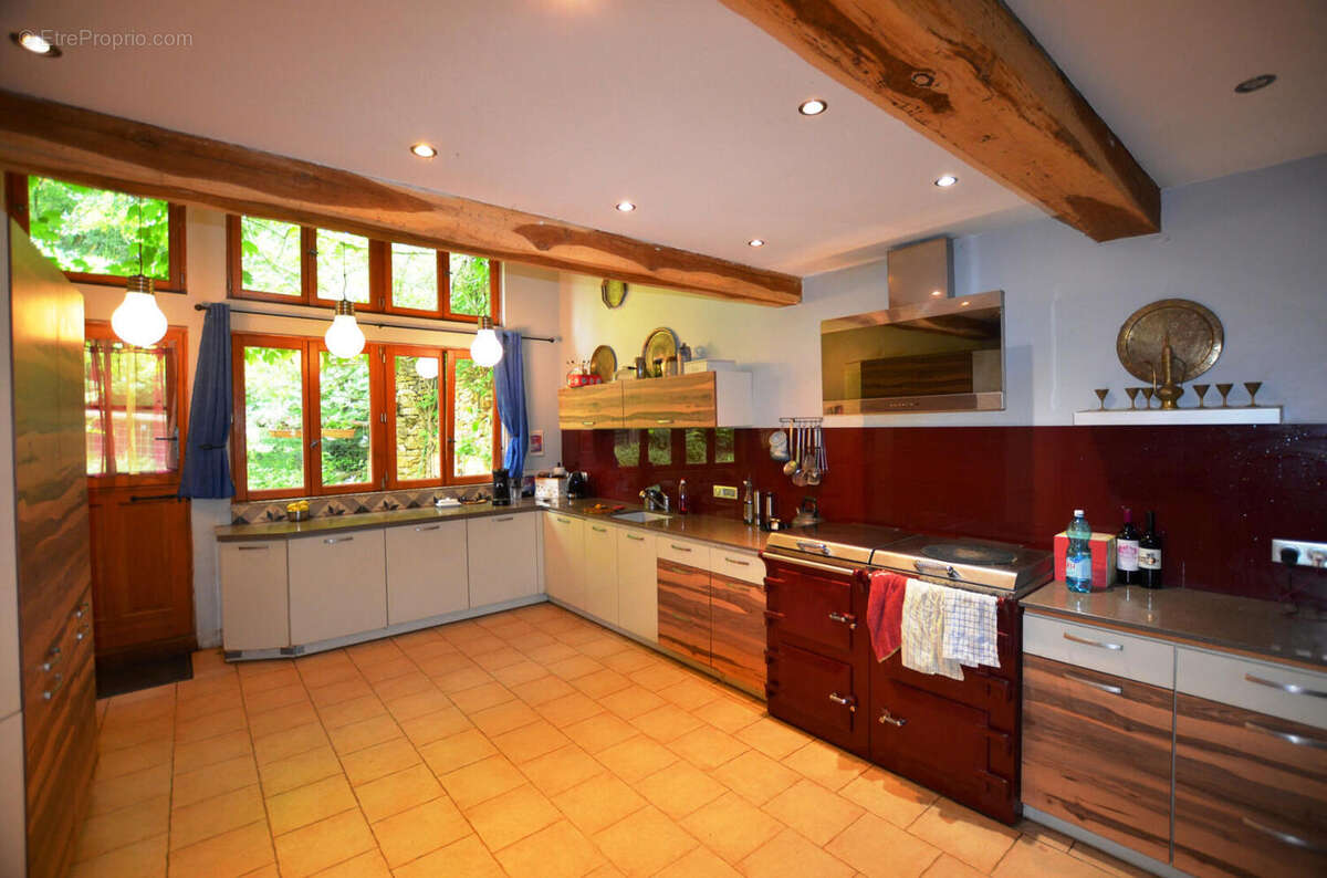 Maison à MONTESQUIOU