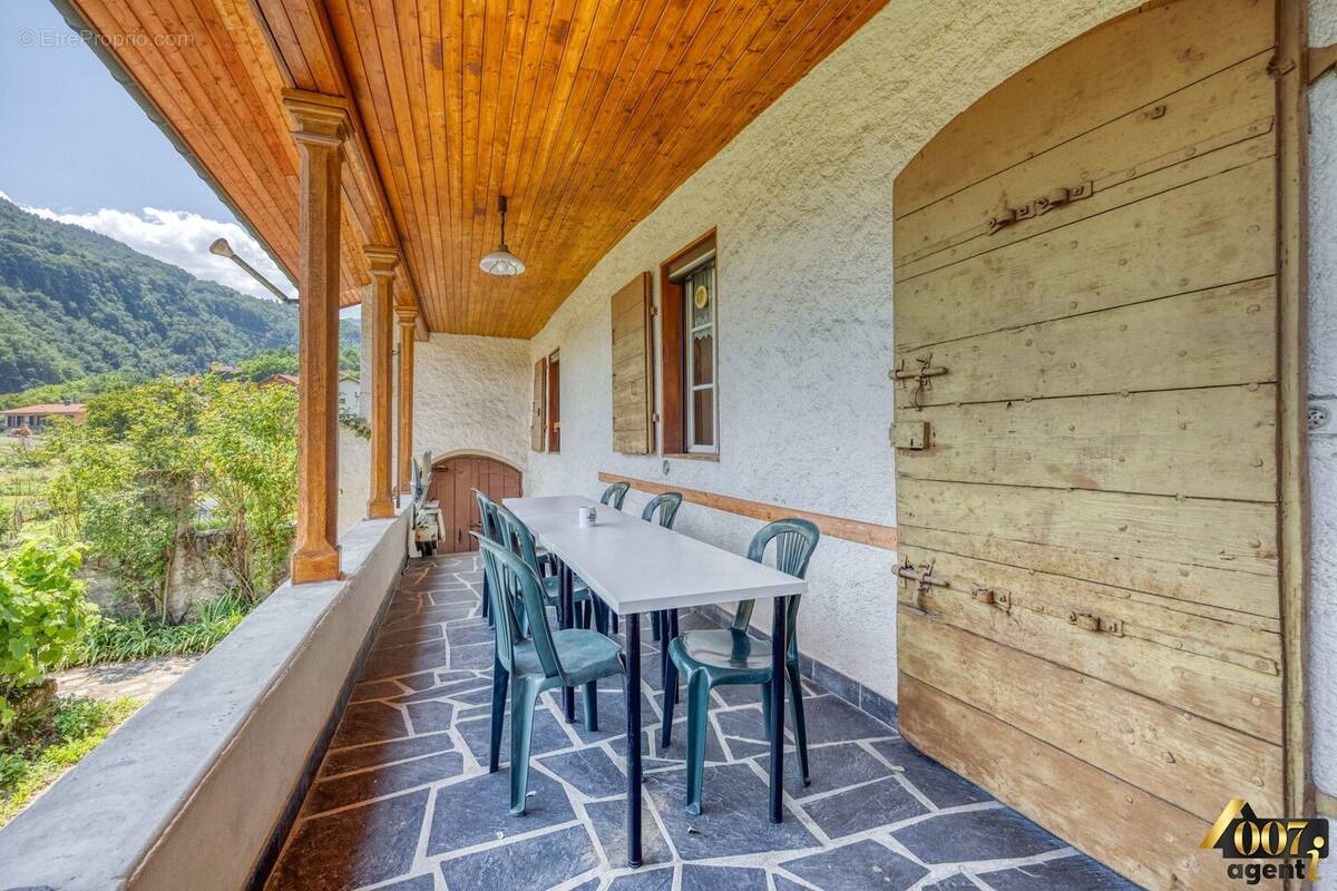 Maison à AIGUEBLANCHE