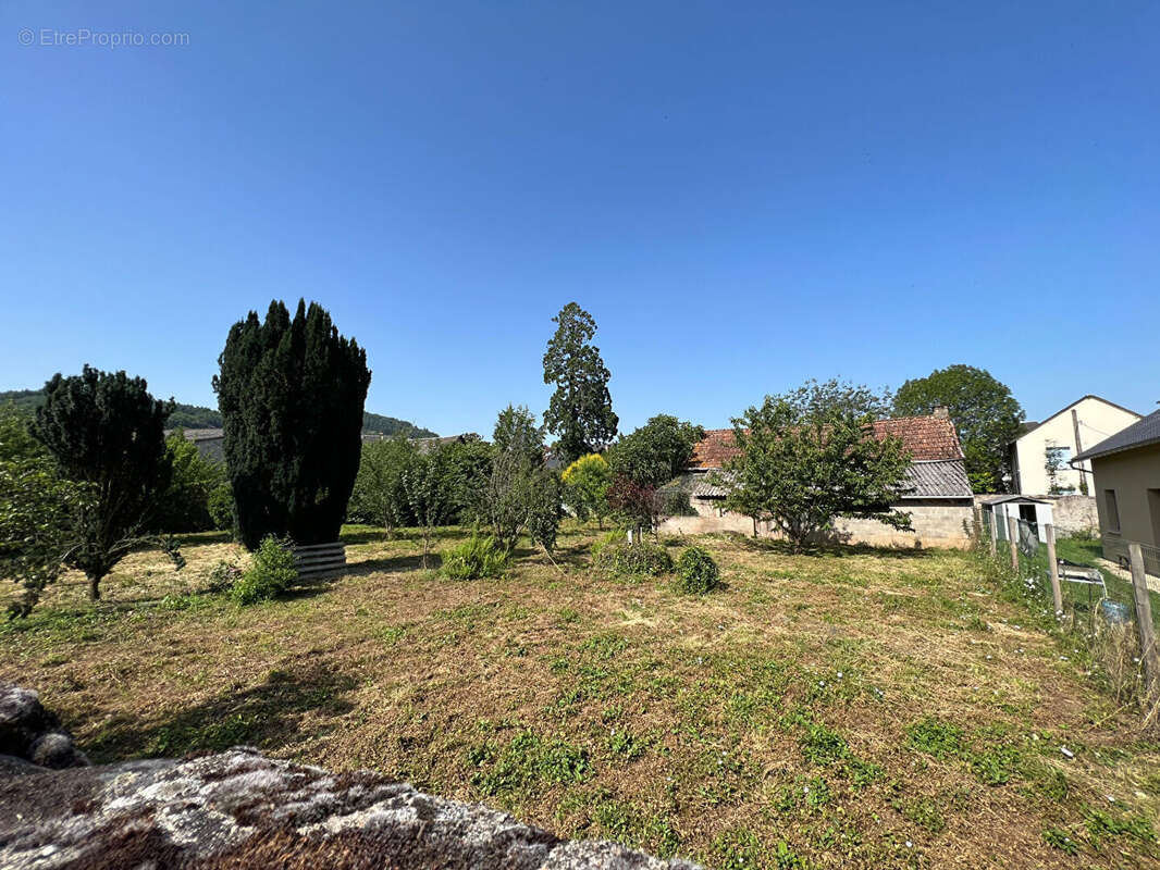 Maison à SAINT-GENIEZ-D&#039;OLT