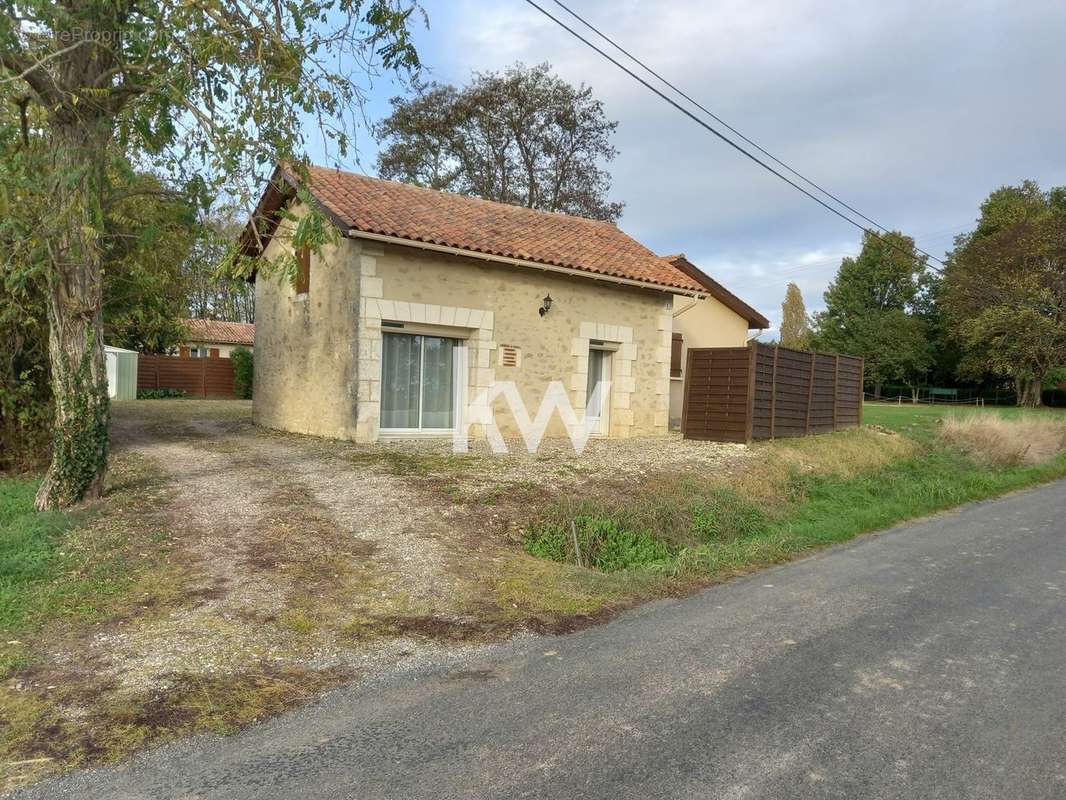 Maison à VELINES