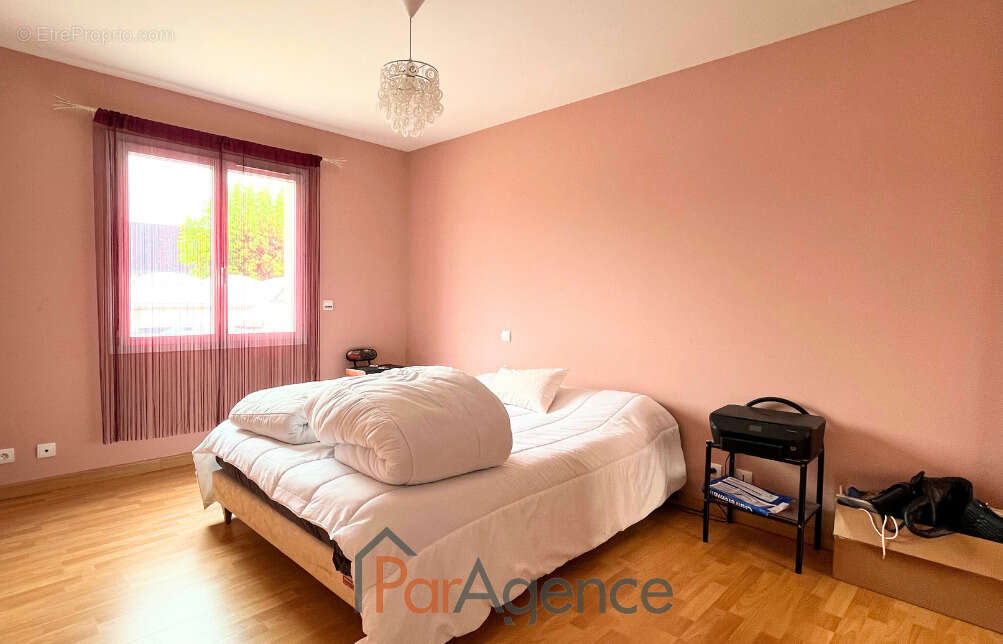 Maison à SAINT-SULPICE-DE-ROYAN