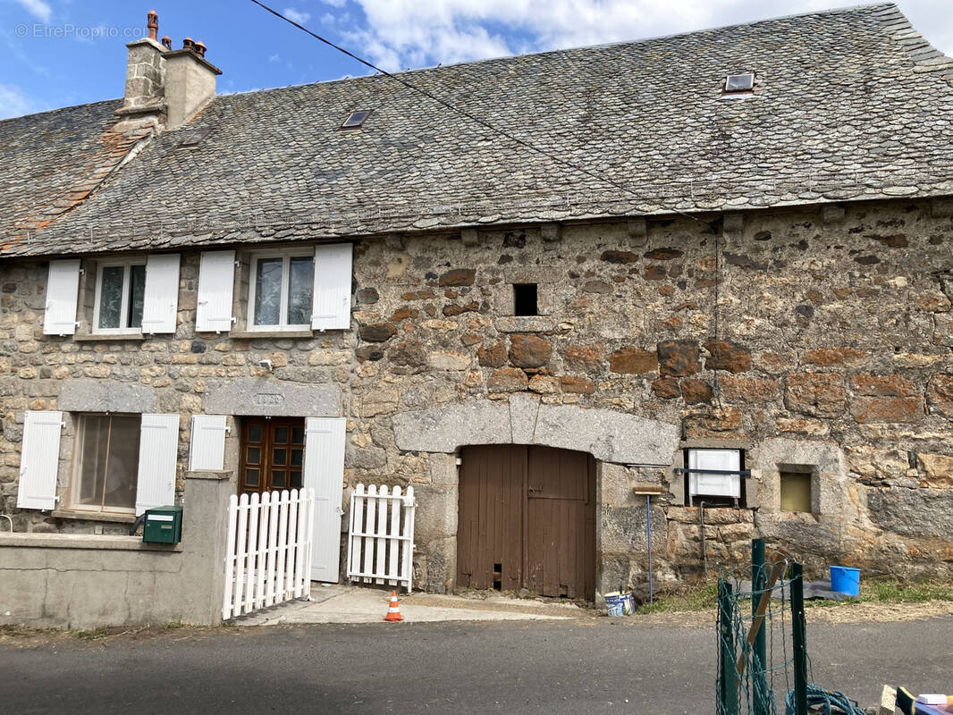 Maison à SAINT-URCIZE