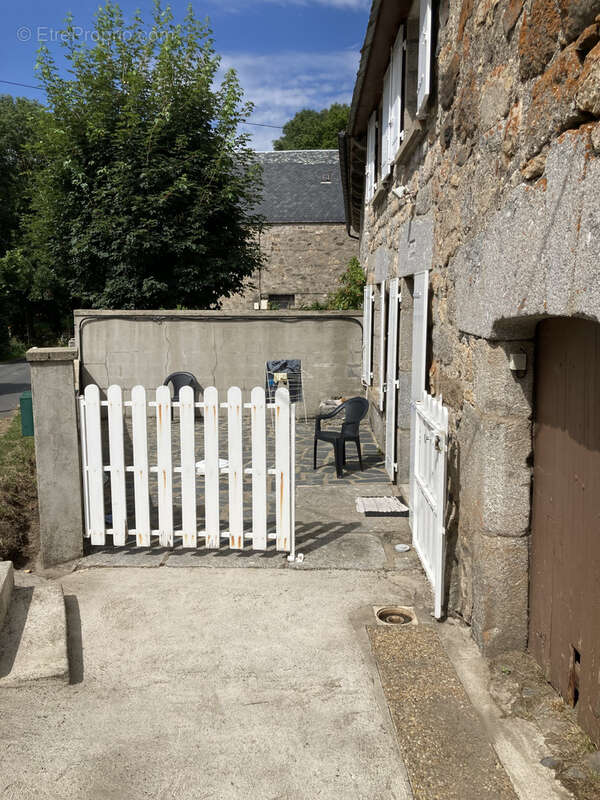 Maison à SAINT-URCIZE