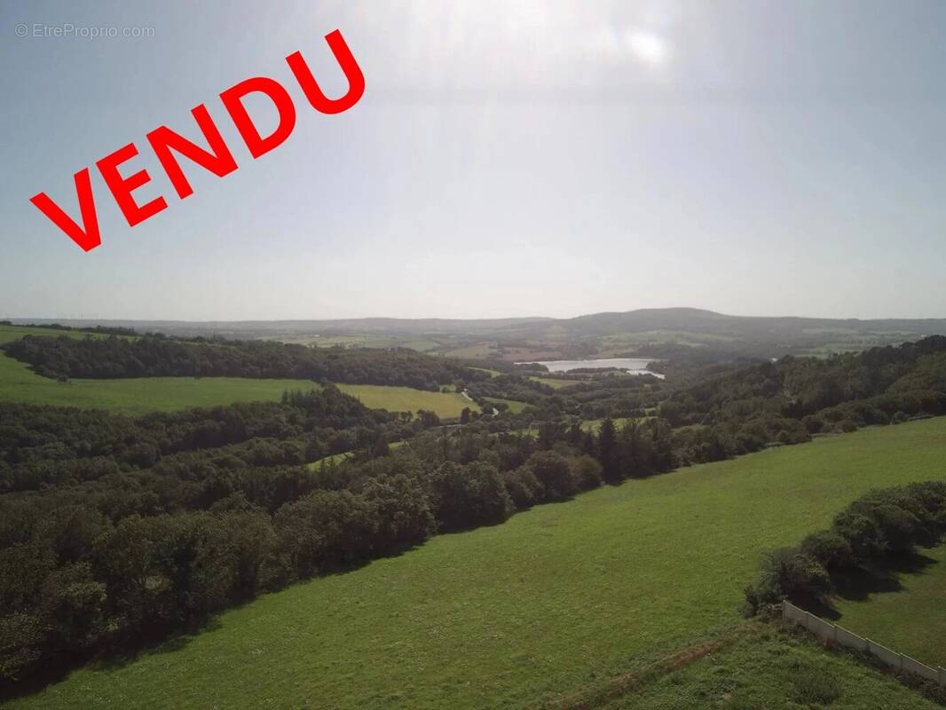 Terrain à ROSNOEN