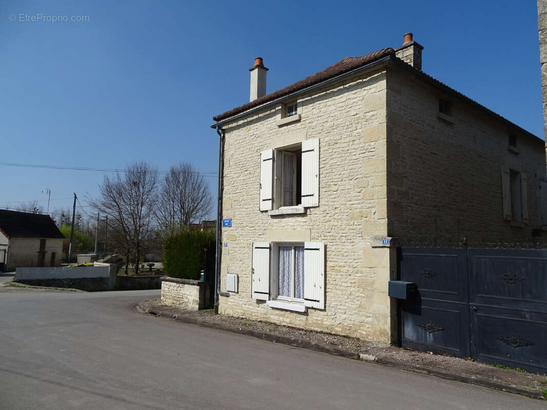 Maison à ANCY-LE-LIBRE