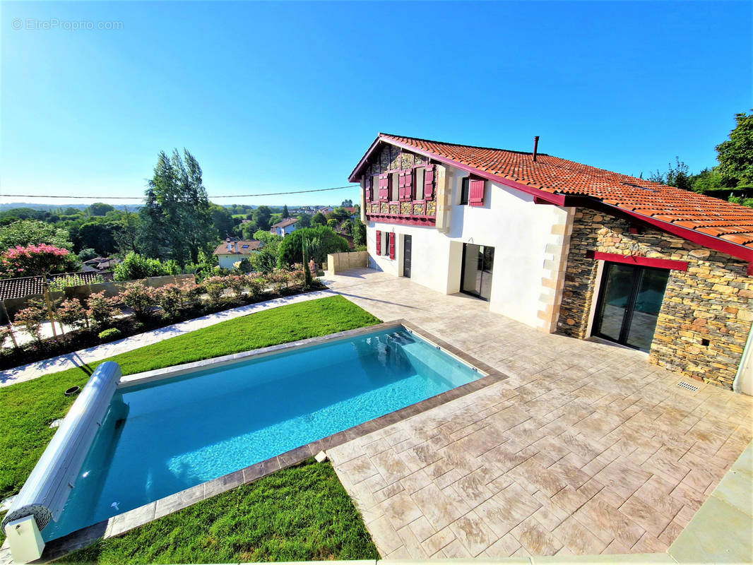 Maison à VILLEFRANQUE