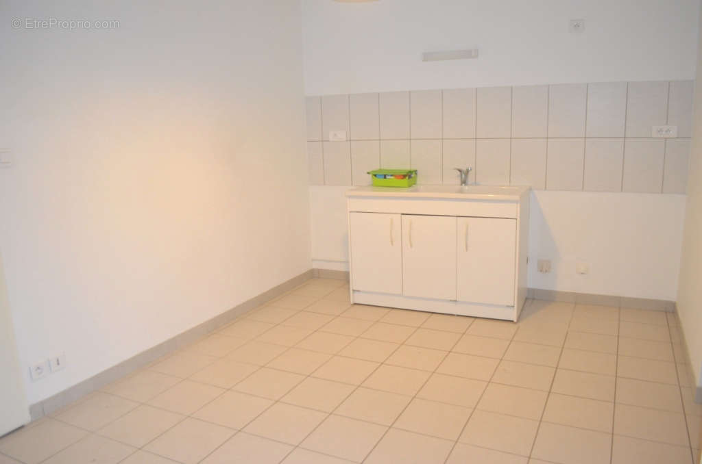 Appartement à LACROIX-SUR-MEUSE