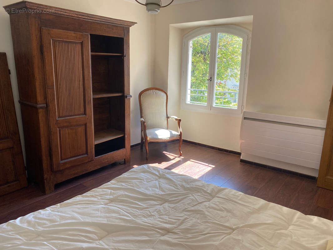 Appartement à SAINT-VALLIER-DE-THIEY