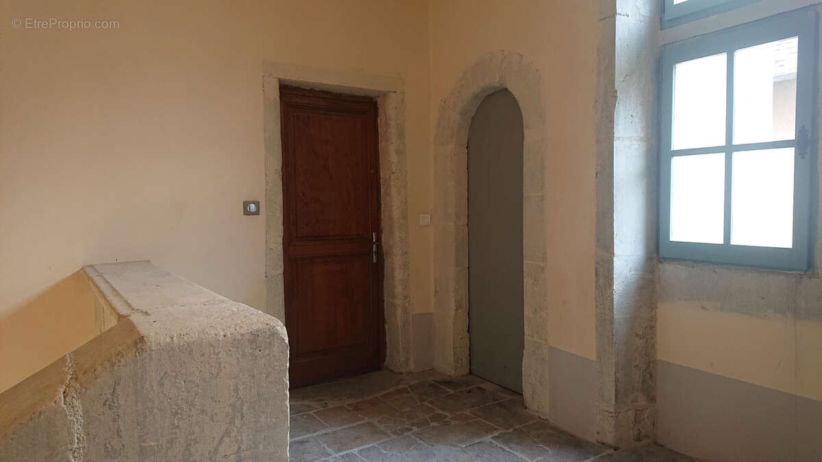 Appartement à VILLEFRANCHE-DE-ROUERGUE