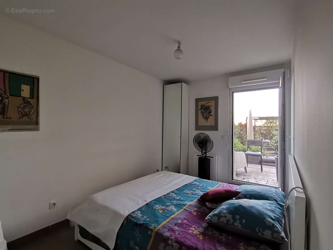 Appartement à MARSEILLE-4E