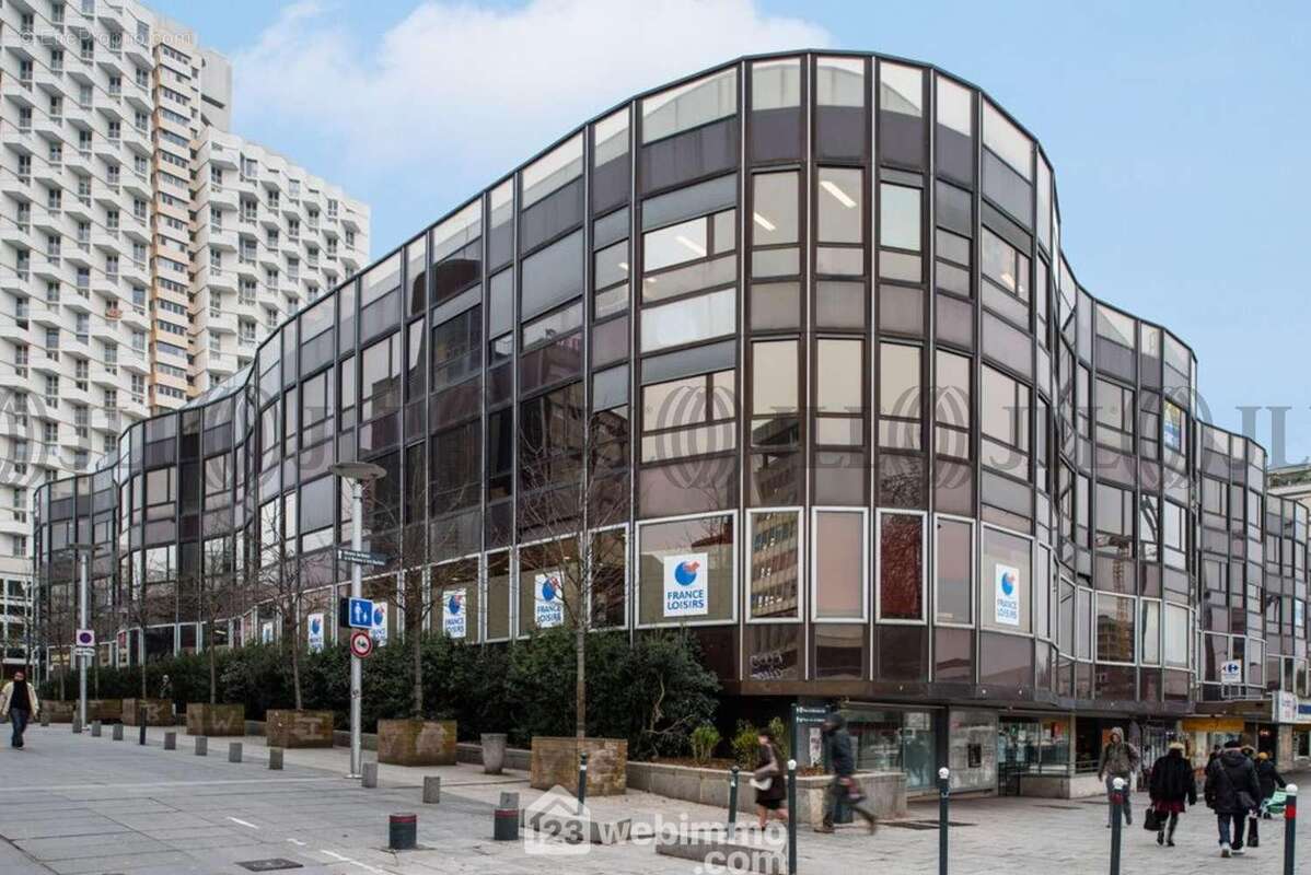 Centre Commercial les 3 soleils porte sud - Commerce à RENNES