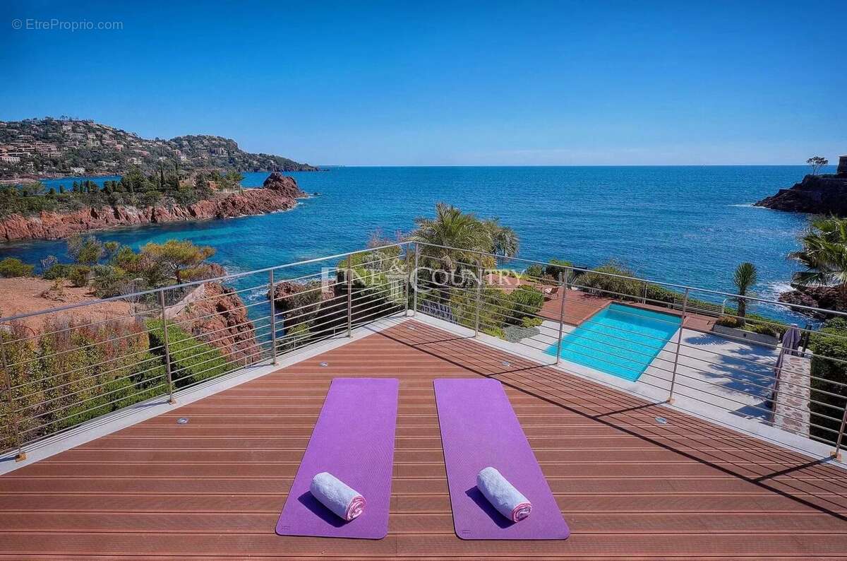 Maison à THEOULE-SUR-MER